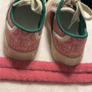 Gucci Kids Pink and Cream Sneakers